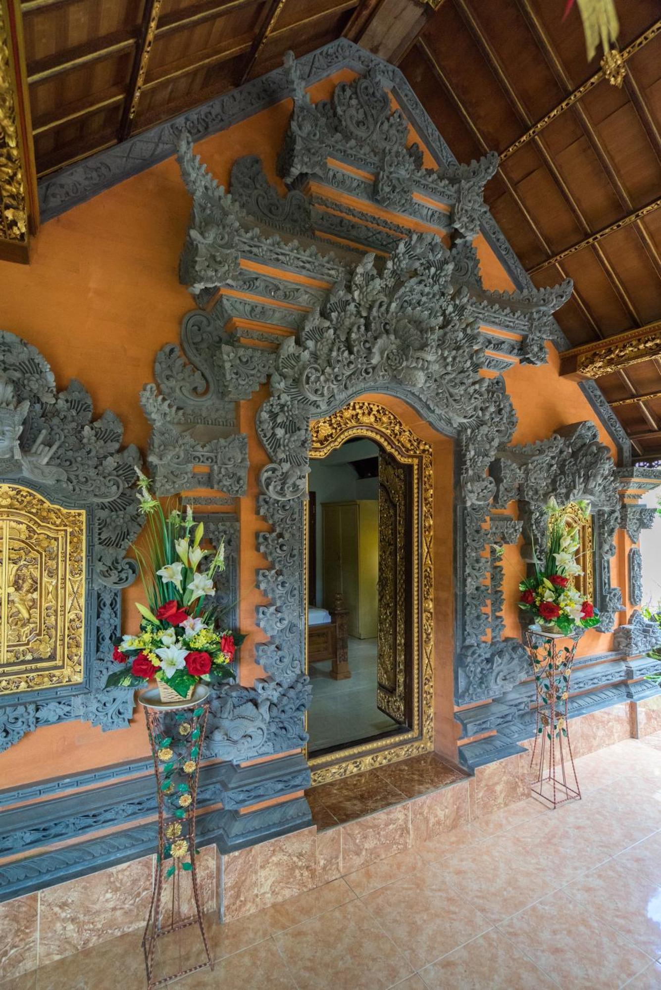 Nuaja Balinese Guest House Ubud  Exterior photo